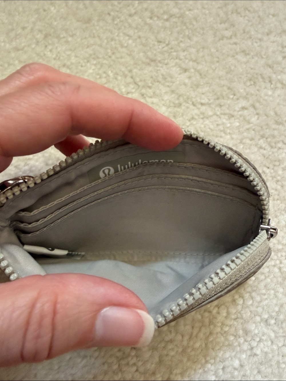 Taupe lululemon athletica Small Zip Pouch - Picture 4 of 10
